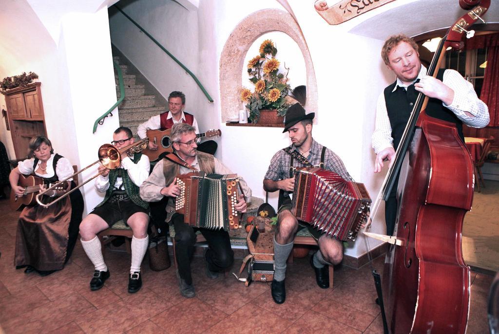 Hotel - Wirts'Haus "Zum Schweizer" Lofer Zewnętrze zdjęcie